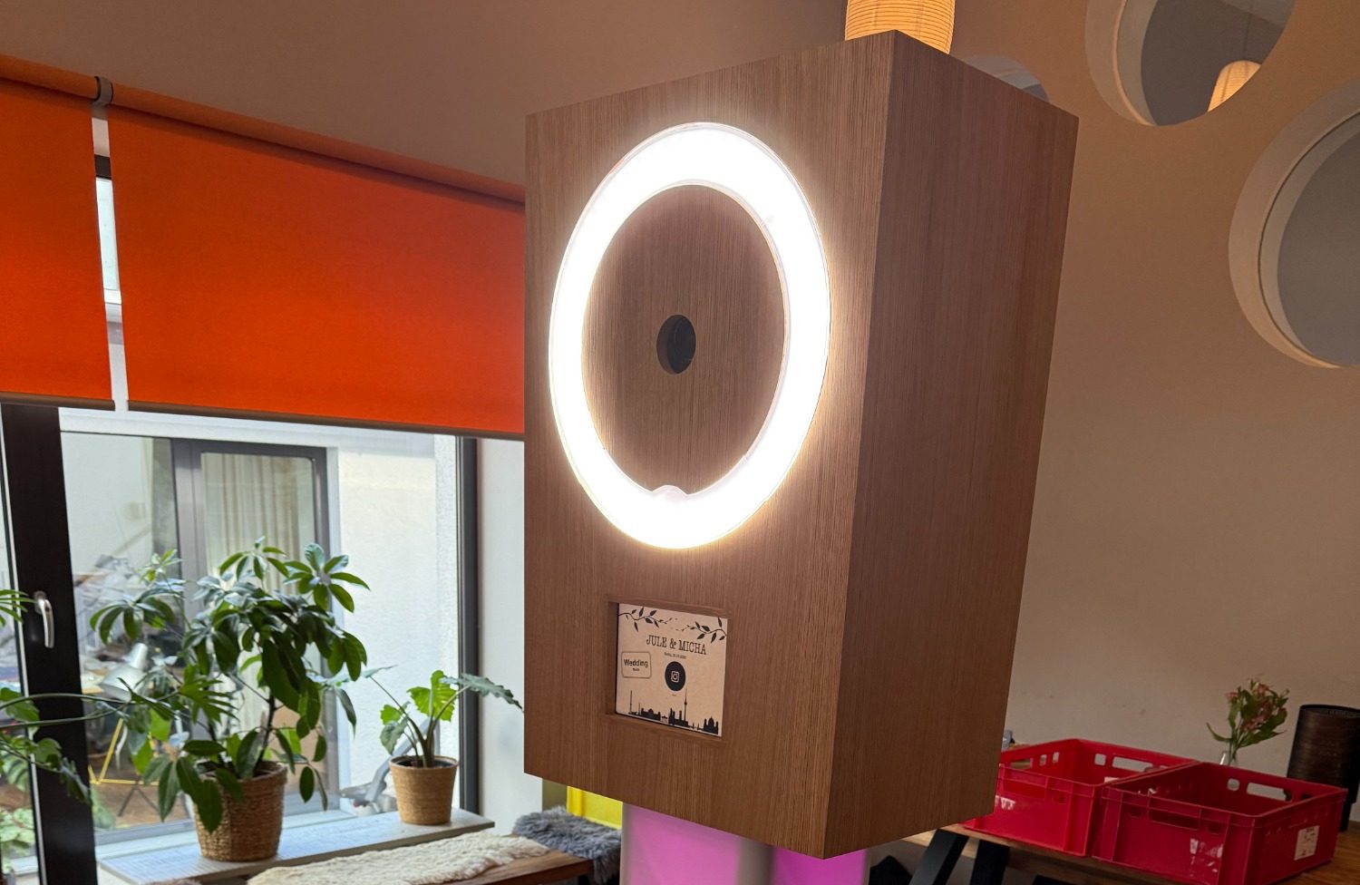 Fotobox-Warendorf mieten Ein Foto mit der von uns vermieteten Fotobox KLICKBOX.